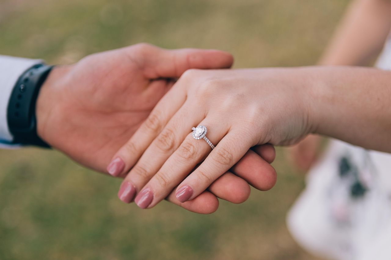 Taylor Swift and Travis Kelce Engagement - The Post That Broke Instagram